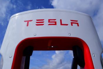 Tesla Fired Its Supercharger Division – A Shocking Yet Brilliant Move